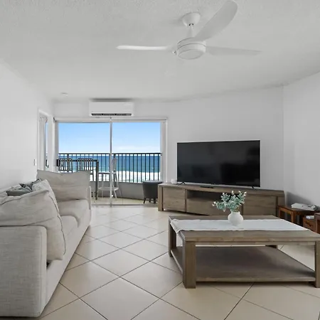 Pacific Plaza Apartments-2